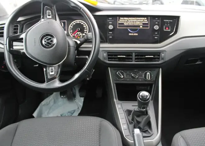 Volkswagen Polo CONFORTLINE TSI 95cv